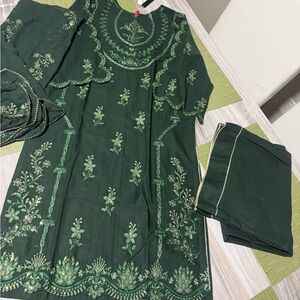 Embroidered Dark Green Women's Dress - Elegant Floral Design